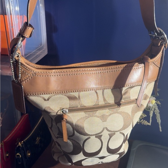 Coach Handbags - COACH Signature Bleeker Bucket In EUC